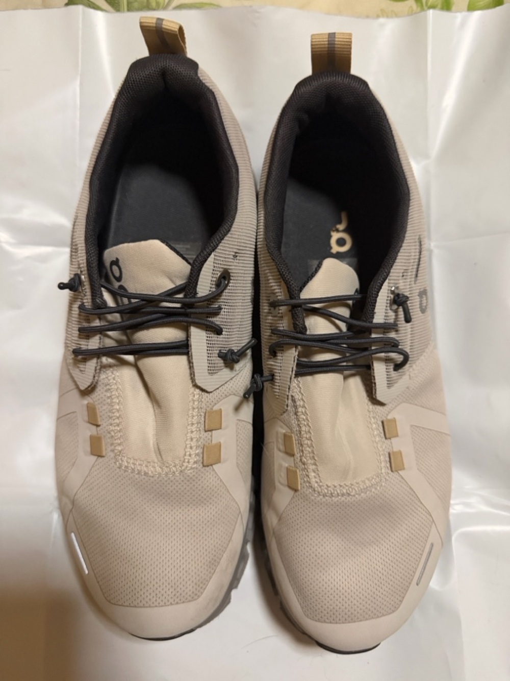 On Cloud 6 Waterproof Sneaker Pearl Cream Beige Speed Lace Running Shoe